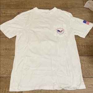 Vineyard Vines t-shirt